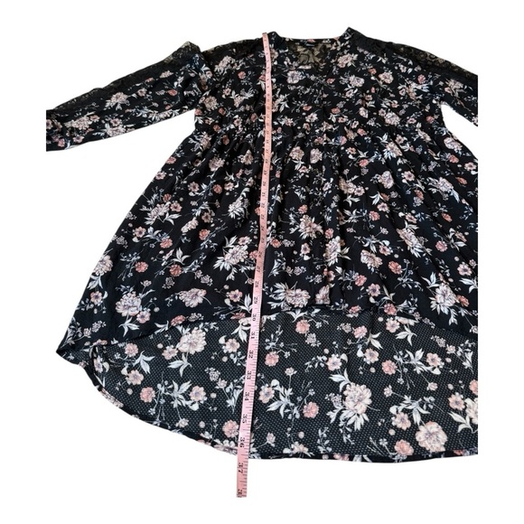 Torrid Lexi Lace Hi Lo Babydoll Tunic Black Pink Floral Button Front Size 2 2X - Picture 9 of 14
